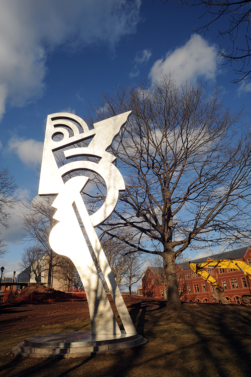 Modern Head sculpture, New Haven, CT